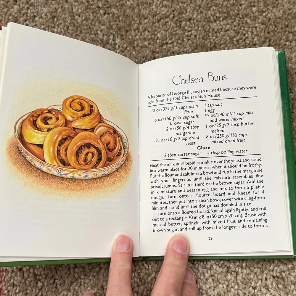 A Little English Book of Teas - Picture 11 of 12